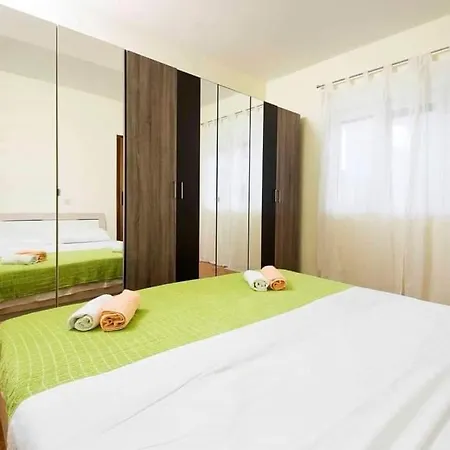 Apartman Apartmani Martic Duce Duce